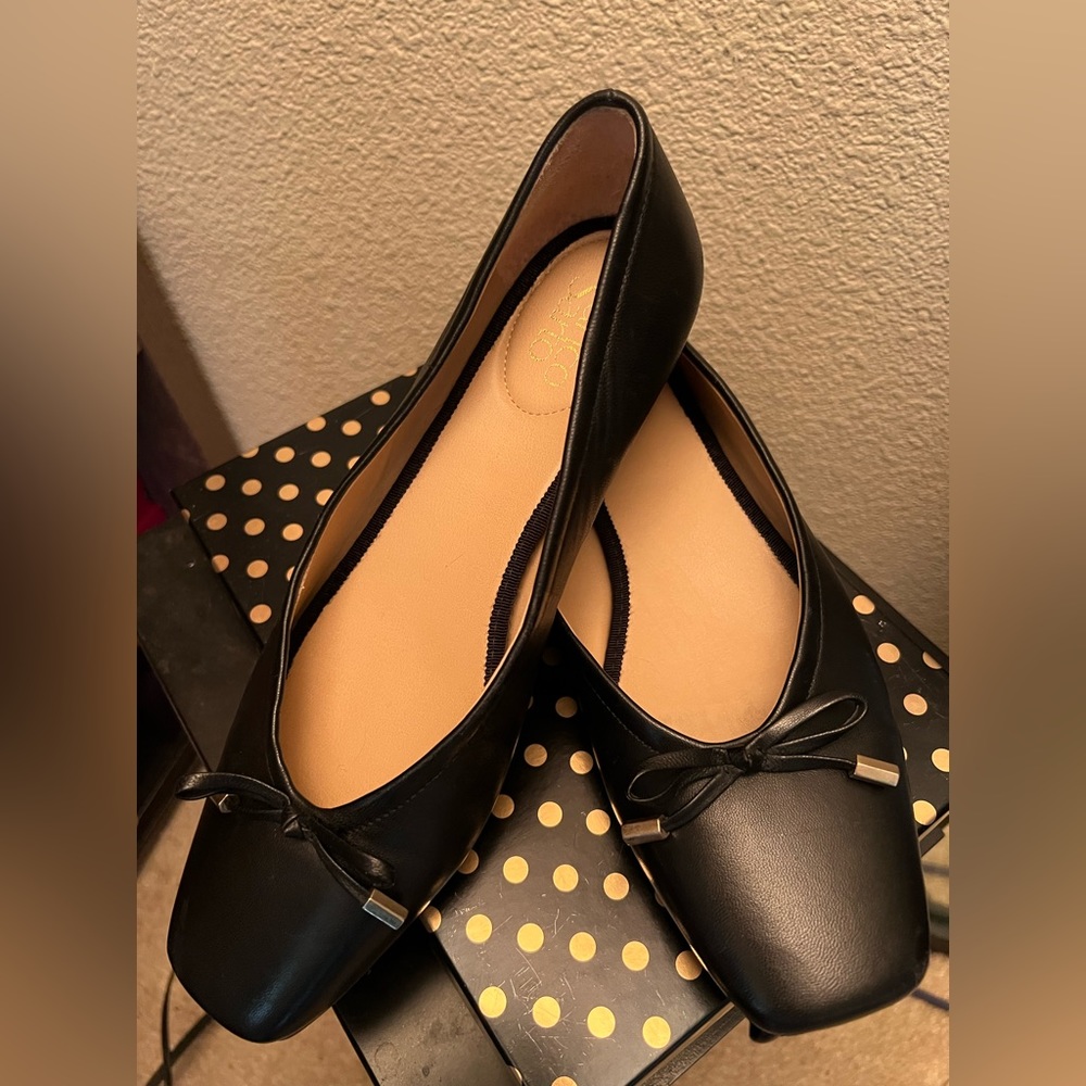 Franco Sarto flats with gold heel size 10